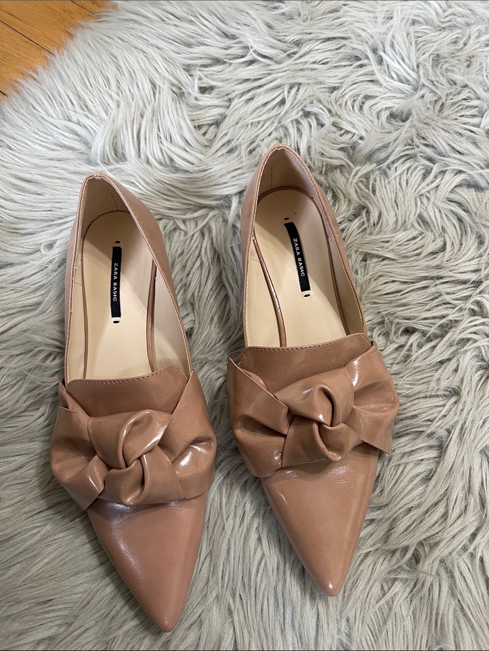 Zara Blush Patent Pointed-Toe Knot Flats